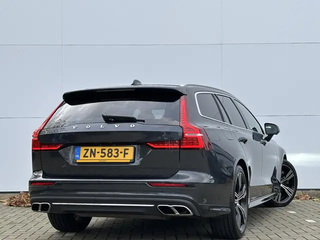 Volvo V60 2