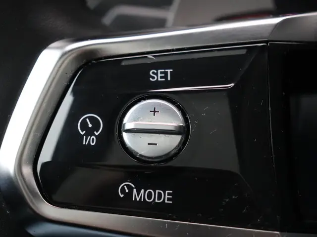 BMW 7 Serie 750e xDrive 2023 Hybride Benzine 30