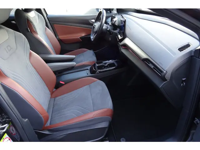 Volkswagen ID.4 First 77 kWh 2021 Elektrisch 5