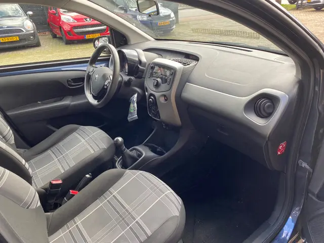 Peugeot 108 1.0 e-VTi Active 2018 Benzine 6
