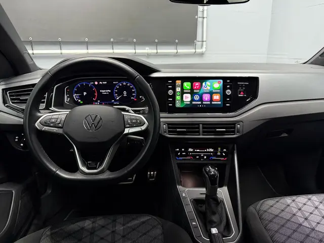 Volkswagen Polo 1.0 TSI R-Line IQ Aut 2023 2023 Benzine 12