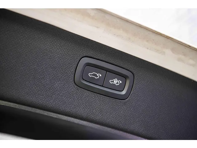 Volvo XC90 2.0 T5 AWD Inscription 2018 Benzine 40