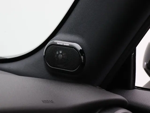 MINI 3-Deurs Cooper 2020 Benzine 15