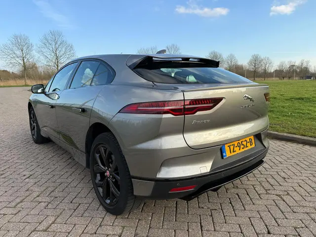 Jaguar I-PACE EV400 HSE 90 kWh 2018 Elektrisch 4