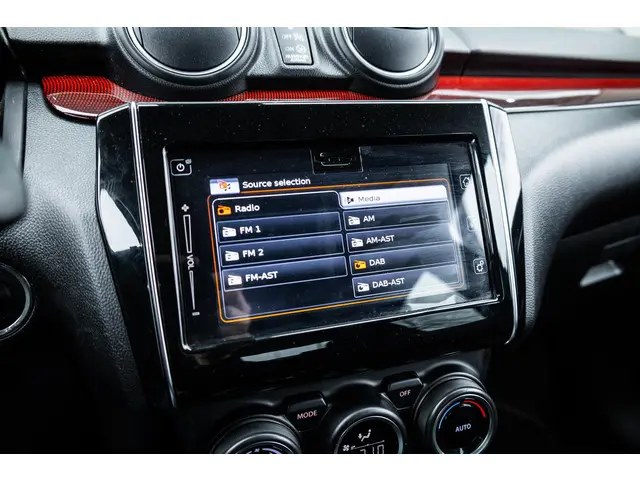 Suzuki Swift 1.4 Sport 2018 Benzine 21