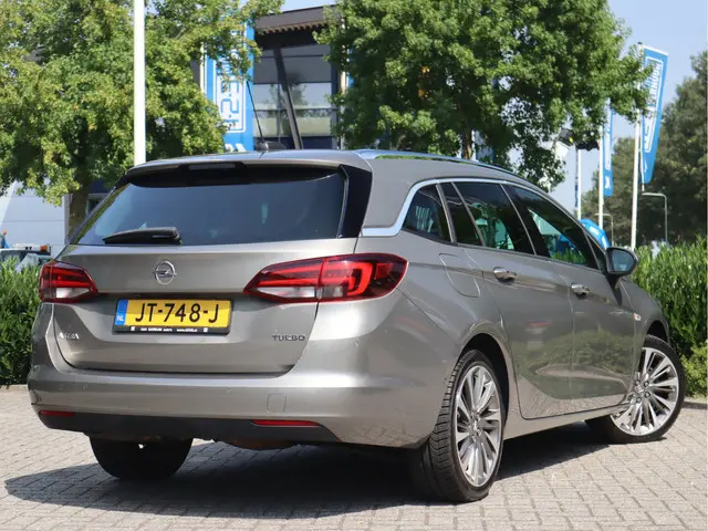 Opel Astra 2