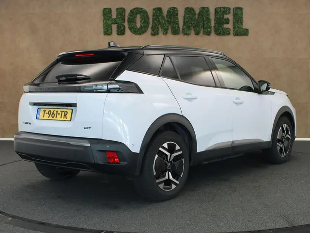 Peugeot e-2008 2
