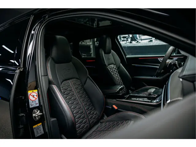 Audi RS6 RS 6 TFSI quattro 2022 Hybride Benzine 25