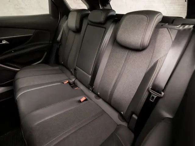 Peugeot 3008 1.2 PureTech GT-Line Sport 2020 Benzine 15