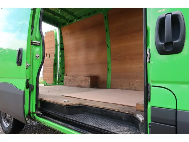 Iveco Daily 35S16V 2.3 352 H3 L 2017 Diesel 10