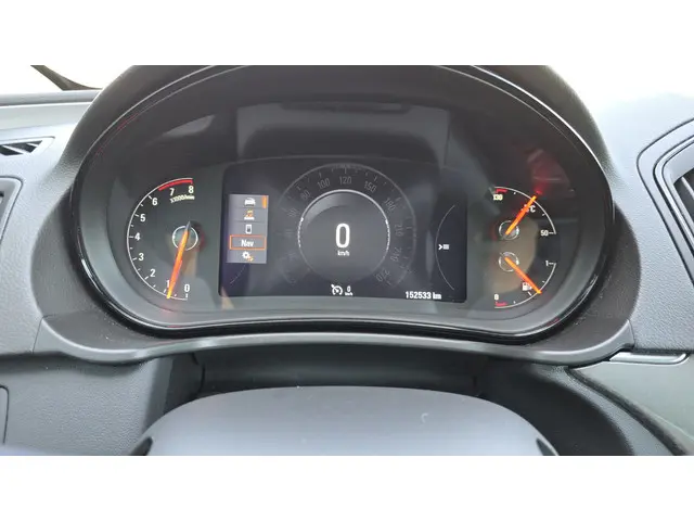 Opel Insignia 1.4 T EcoFLEX Business+ 2016 Benzine 29