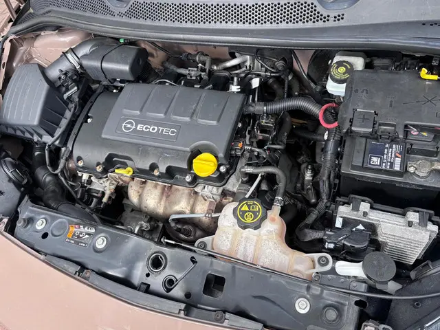 Opel ADAM 1.4 Glam 2014 Benzine 34