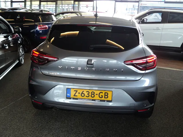 Mitsubishi Colt 1.0T MT Intense 92 PK 2024 Benzine 5