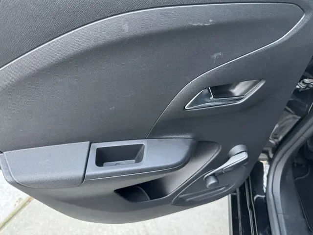 Opel Corsa 1.2 75pk Edition 2022 Benzine 24