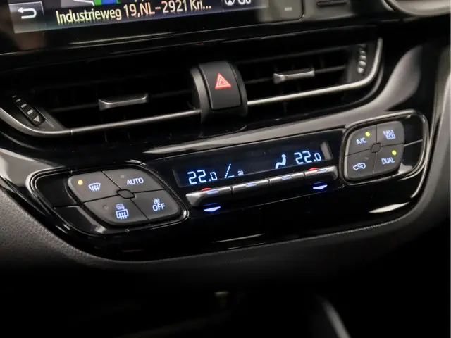 Toyota C-HR 1.8 Hybrid Sport 2018 Hybride Benzine 9