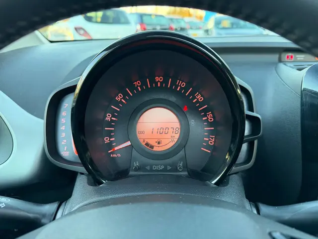 Peugeot 108 1.2 VTi Allure cabriolet airco 2014 Benzine 18