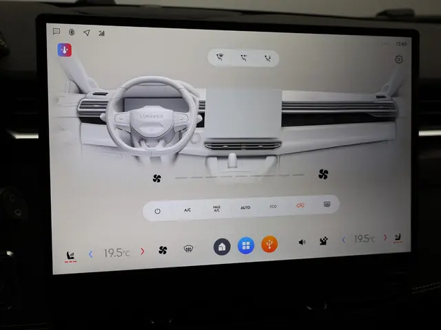 Lynk & Co 01 1.5 Core 2025 Hybride Benzine 17