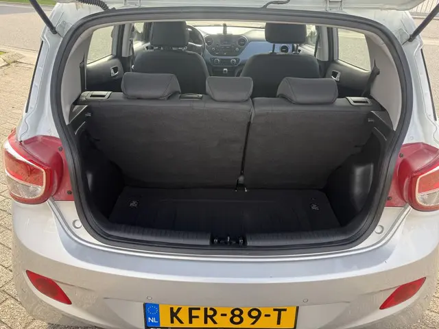 Hyundai i10 1.2i 2015 Benzine 19