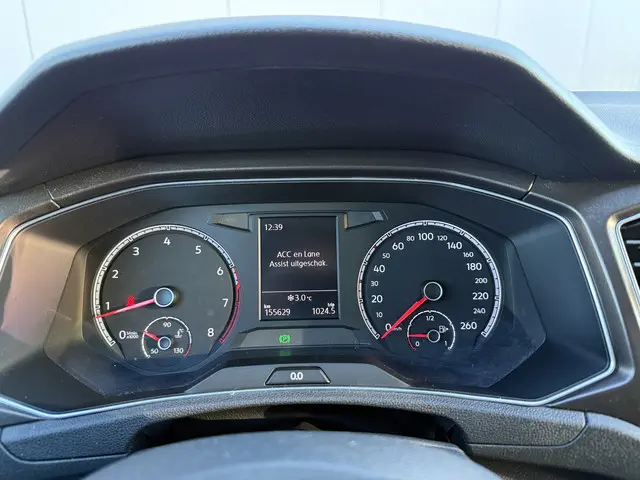 Volkswagen T-Roc 1.5 TSI 150pk Sport 2018 Benzine 29