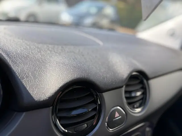 Opel ADAM 1.2 2013 Benzine 15