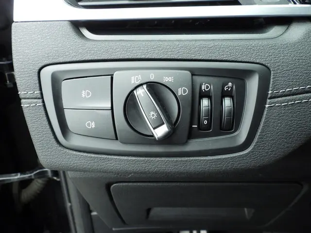 BMW X1 sDrive20i High Executive 2020 Benzine 30