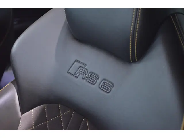 Audi RS6 4.0 TFSI 722PK 2017 Benzine 38