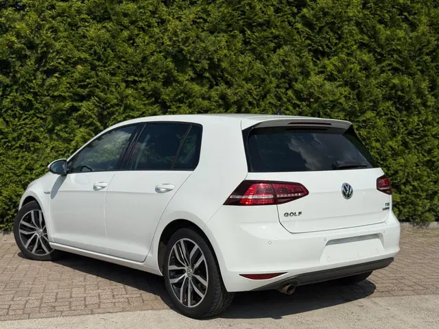 Volkswagen Golf 2