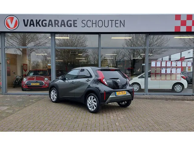 Toyota Aygo X 1.0 VVT-i MT Pulse 2022 Benzine 4