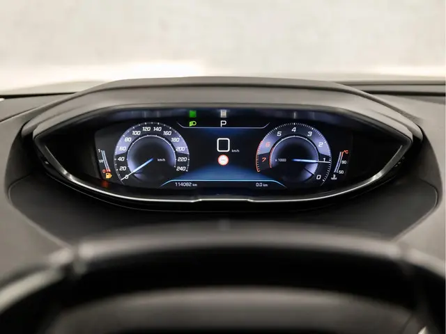 Peugeot 3008 1.2 PureTech Allure Sport 2018 Benzine 16