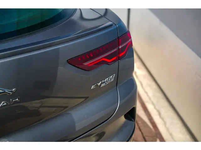 Jaguar I-PACE EV400 SE 90 kWh 2018 Elektrisch 33