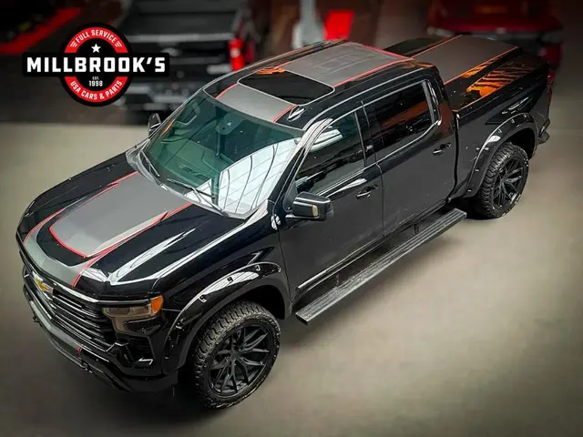 Chevrolet Silverado 2