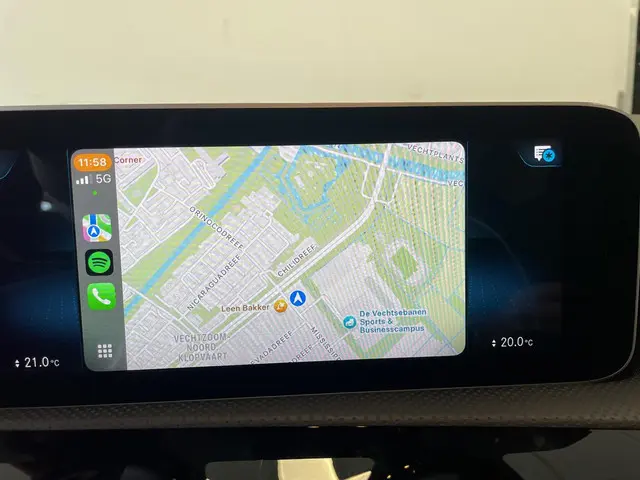 Mercedes-Benz A-Klasse 200 AMG-Line 2019 Benzine 14