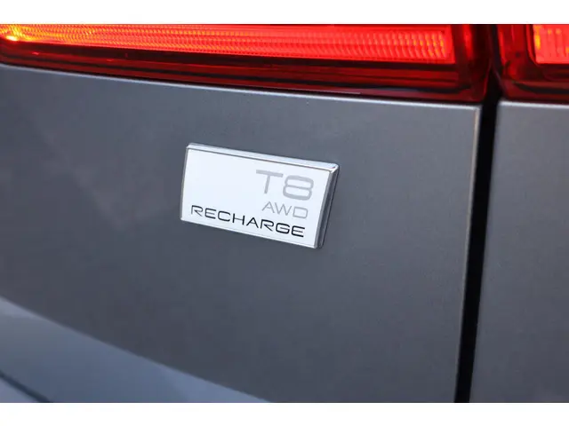 Volvo XC60 T8 AWD Inscription 2021 Hybride Benzine 39