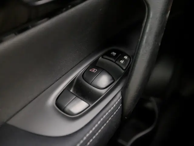 Nissan QASHQAI 1.2 Connect Sport 2014 Benzine 22