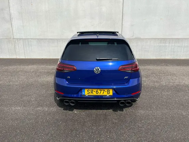Volkswagen Golf 2.0 TSI 4Motion R 2017 Benzine 9
