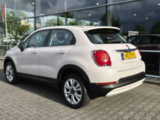 Fiat 500X 1.6 PopStar LMV / Cruise / Keyless 2016 Benzine 7