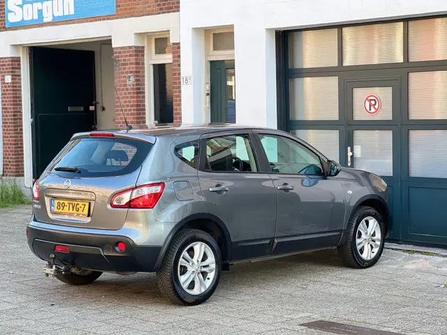 Nissan QASHQAI 1.6 Acenta-automaat-nette auto 2012 Benzine 6