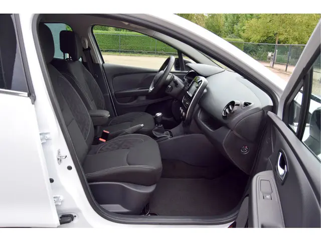 Renault Clio 0.9 TCe Limited 2018 Benzine 20