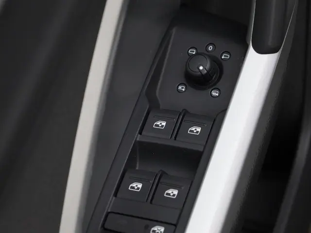 Audi Q3 35 TFSI Business Edition 2021 Benzine 21