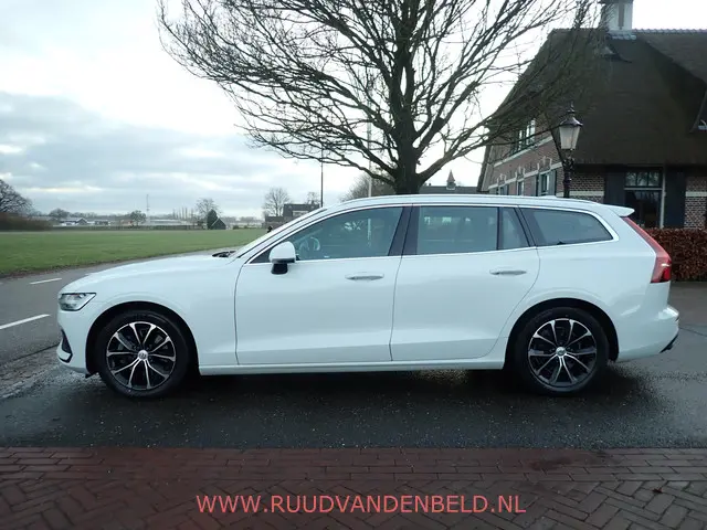 Volvo V60 2.0 B3 2020 Hybride Benzine 6