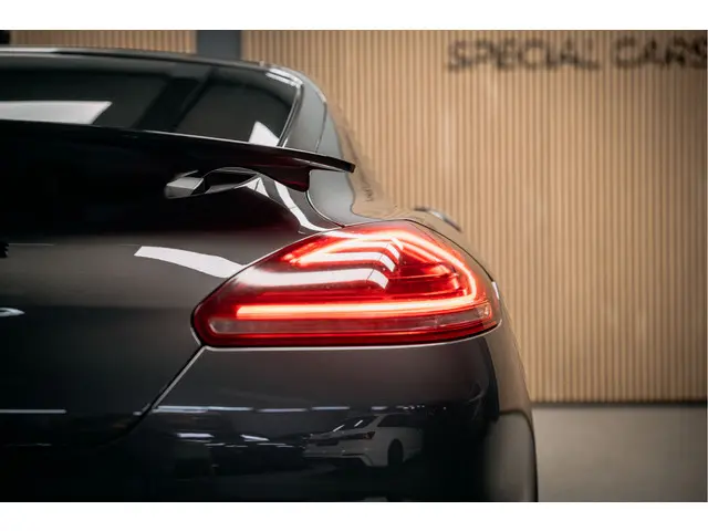 Porsche Panamera 4.8 GTS 2015 Benzine 12