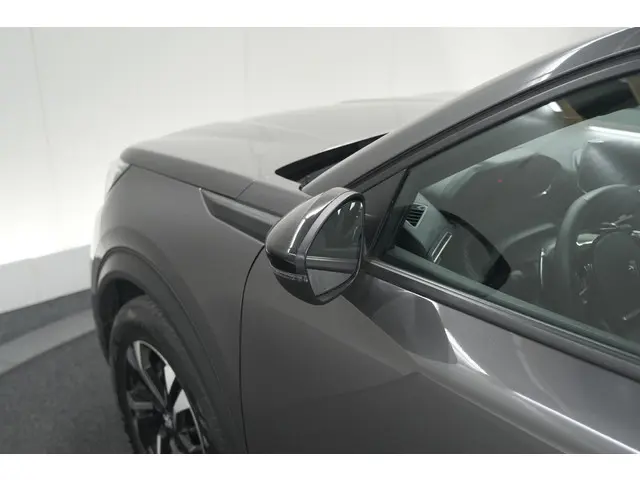 Peugeot 2008 PureTech 130 EAT8 Allure 2023 Benzine 20