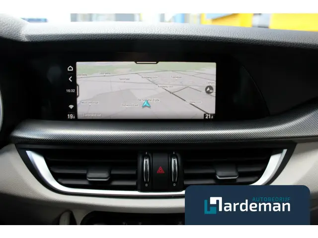Alfa Romeo Stelvio 2.0 T AWD Veloce Carplay 2021 Benzine 16