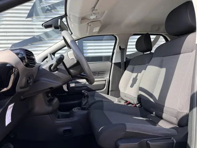 Citroën C4 Cactus 1.2 PureTech Business 2017 Benzine 8