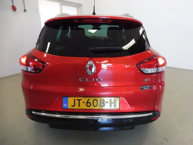 Renault Clio Estate 1.5 dCi ECO Limited 2016 Diesel 13
