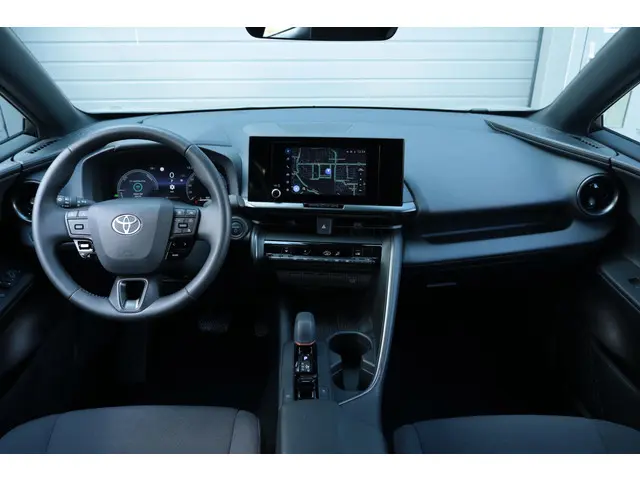 Toyota C-HR 1.8 Hybrid 140 Dynamic, 2024 Hybride Benzine 16