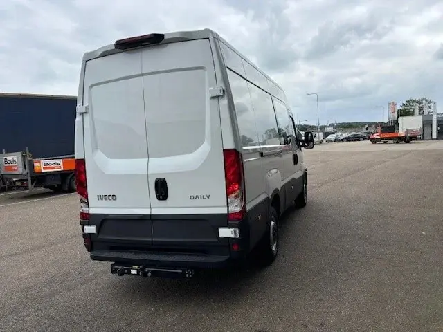 Iveco Daily 35S16V A8 Dubbele cabine Euro 6 2024 Diesel 3