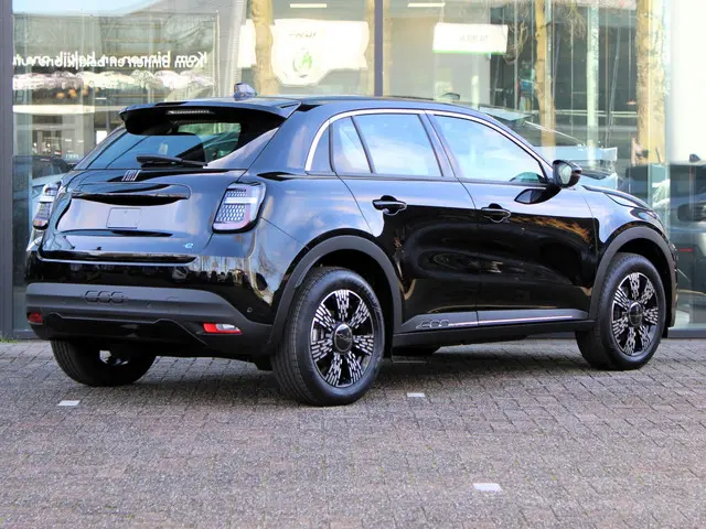 Fiat 600e Urban 54 kWh 2025 Elektrisch 5