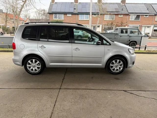 Volkswagen Touran 1.4 TSI Highline 7p. 2012 Benzine 4