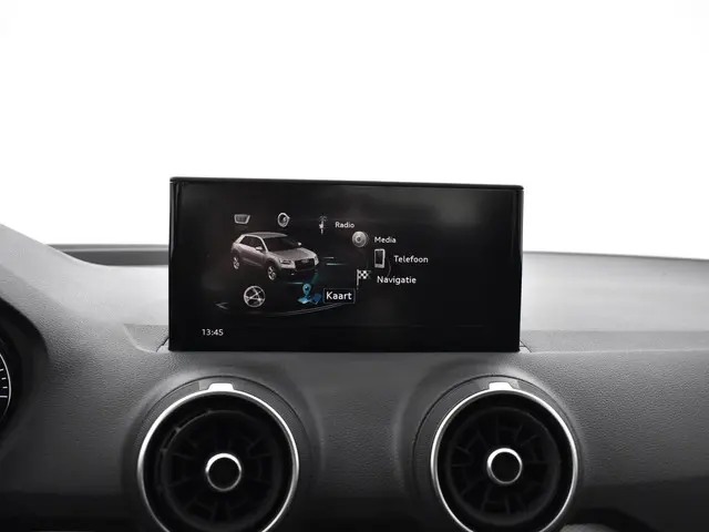 Audi Q2 35 Tfsi 150pk S-tronic Pro Line 2023 Benzine 25